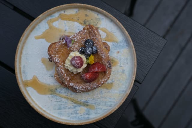 CLASSIC FRENCH TOAST 