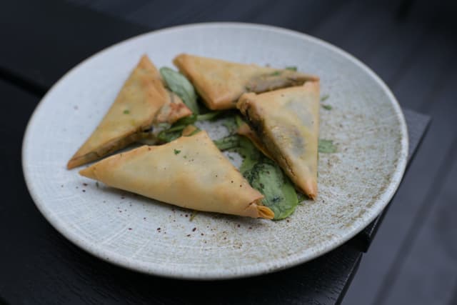 SPINACH & CHEESE BOURAK (4 PCS)