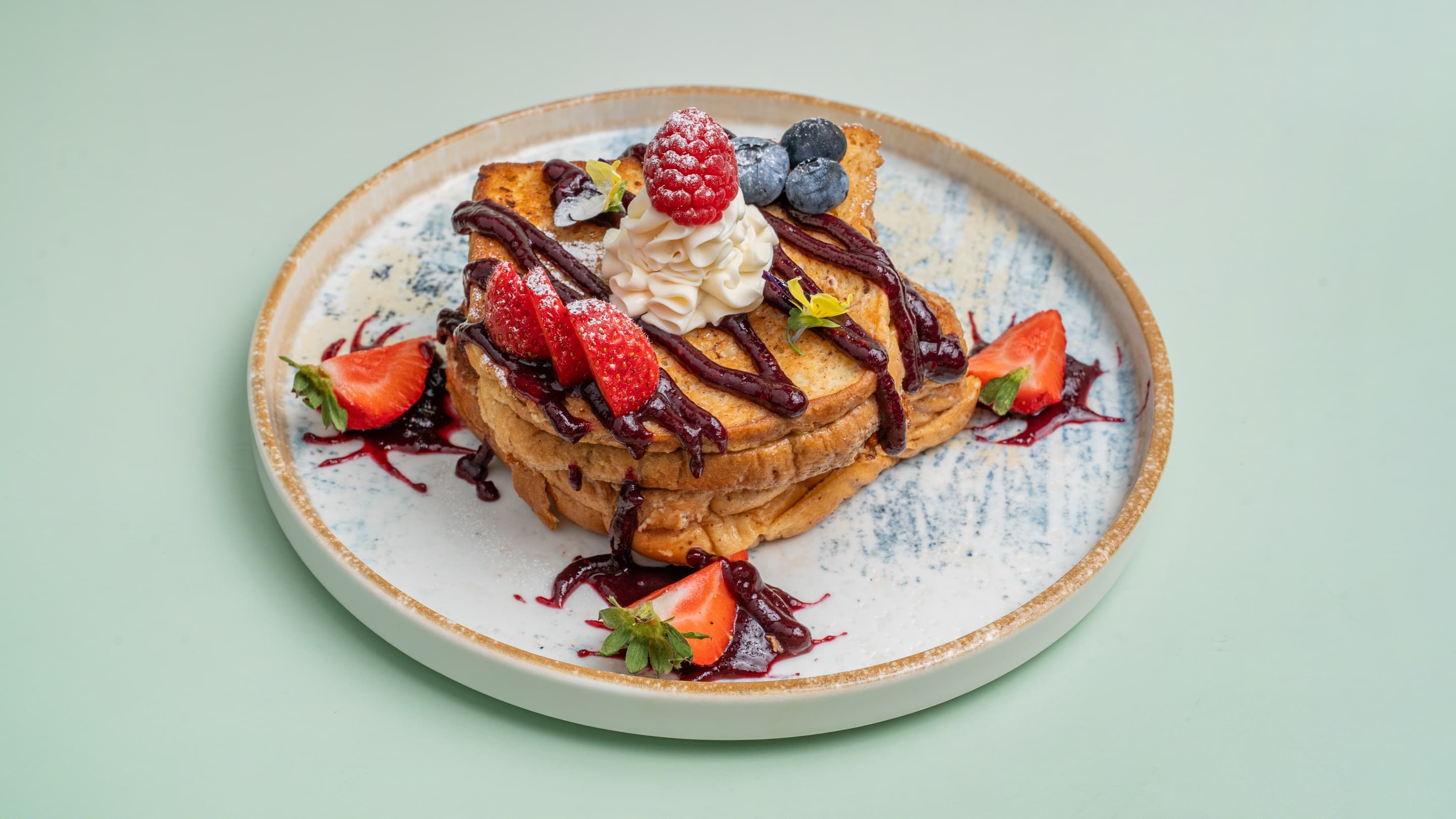 BERRY FRENCH TOAST